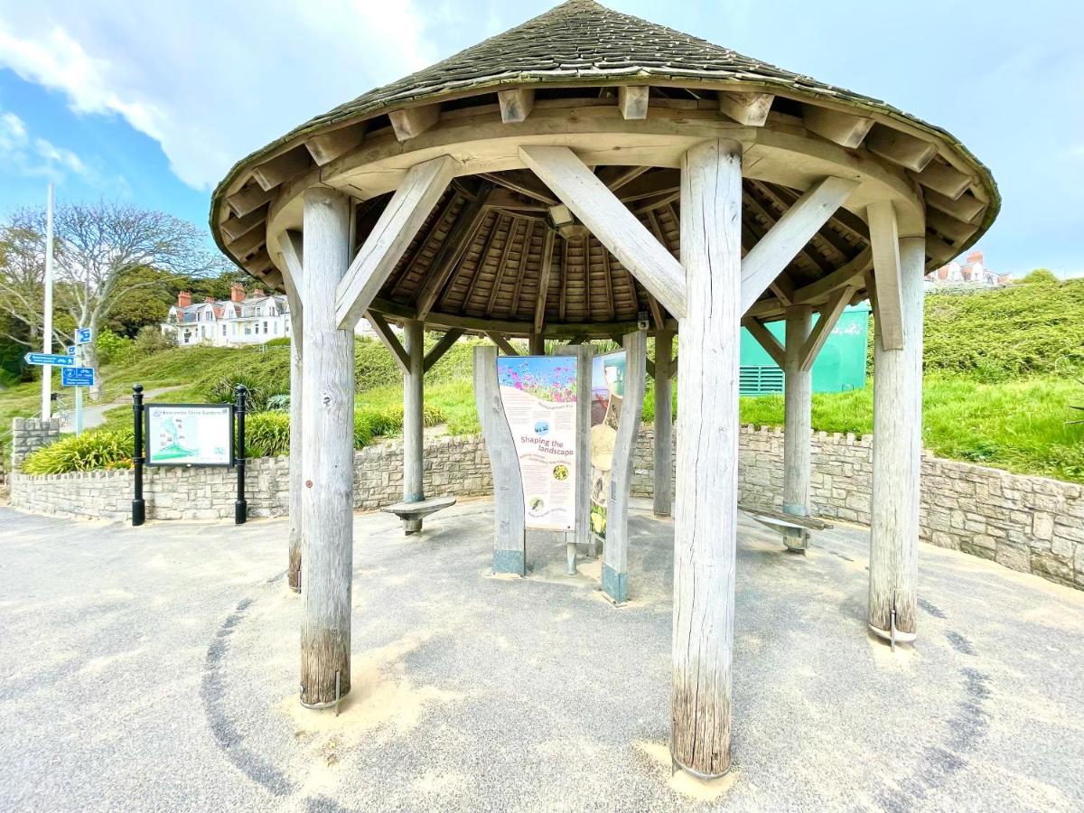 Sea View Family Stay By Beach Gym & Parking บอร์นมัธ ภายนอก รูปภาพ