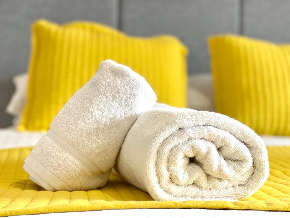 Sea View Family Stay By Beach Gym & Parking บอร์นมัธ ภายนอก รูปภาพ