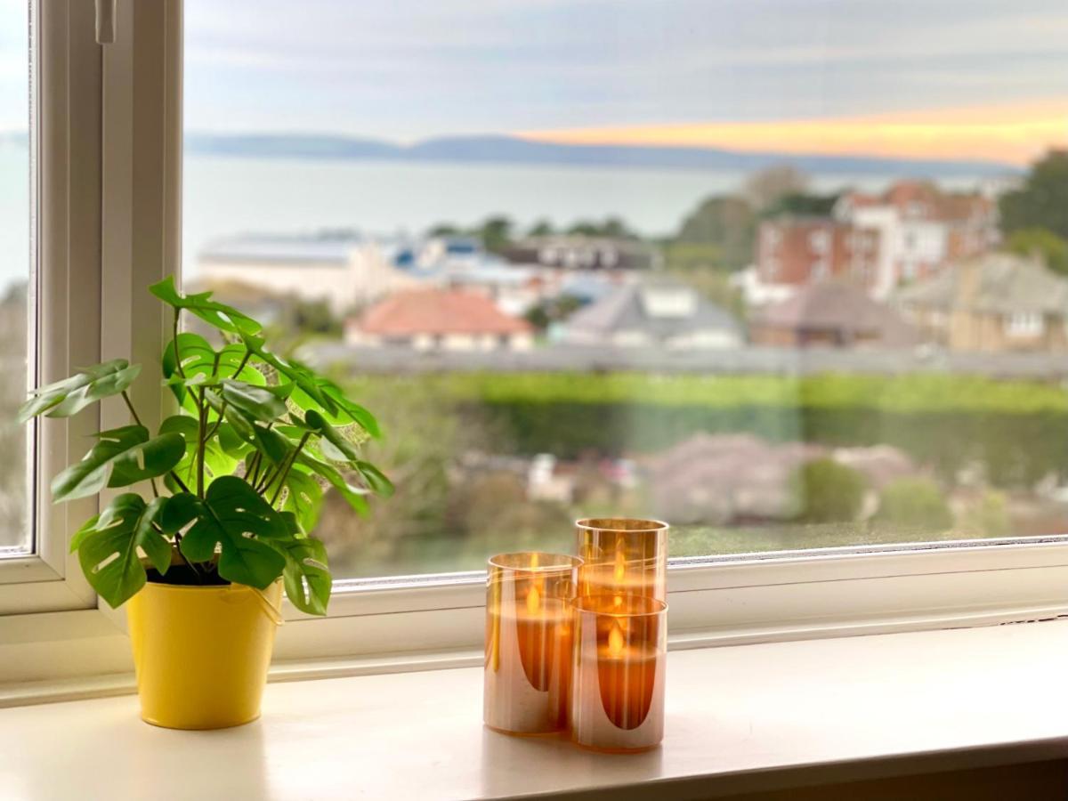 Sea View Family Stay By Beach Gym & Parking บอร์นมัธ ภายนอก รูปภาพ