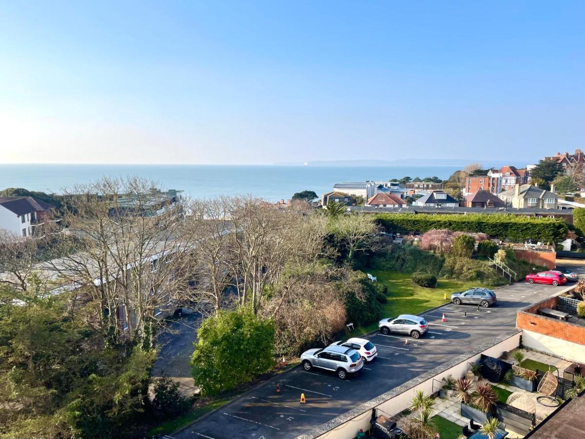 Sea View Family Stay By Beach Gym & Parking บอร์นมัธ ภายนอก รูปภาพ